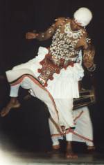 Typischer Kandy-Dancer